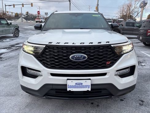 Used 2023 Ford Explorer ST w/ Equipment Group 401A image 8