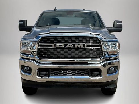 Used 2024 RAM 2500 Big Horn AWD/4WD image 2