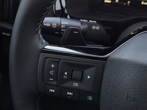 New 2026 Nissan Pathfinder SL image 25