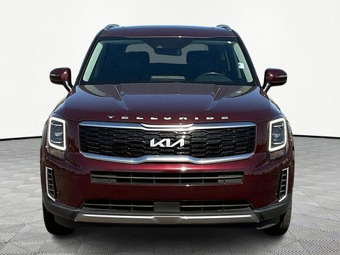 Used 2022 Kia Telluride S image 3