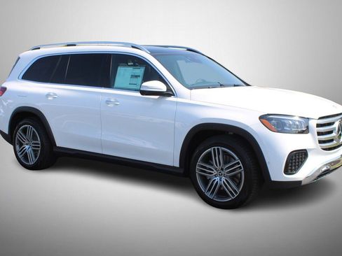 New 2025 Mercedes-Benz GLS 450 4MATIC image 2