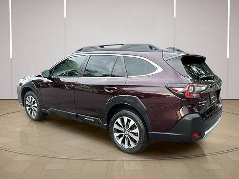 Used 2023 Subaru Outback Limited AWD/4WD image 3
