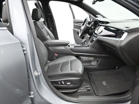 Certified 2024 Cadillac XT6 Premium Luxury w/ LPO, Floor Liner Package AWD/4WD image 34