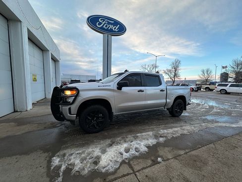 Used 2021 Chevrolet Silverado 1500 Custom w/ LPO, Blackout Package image 1