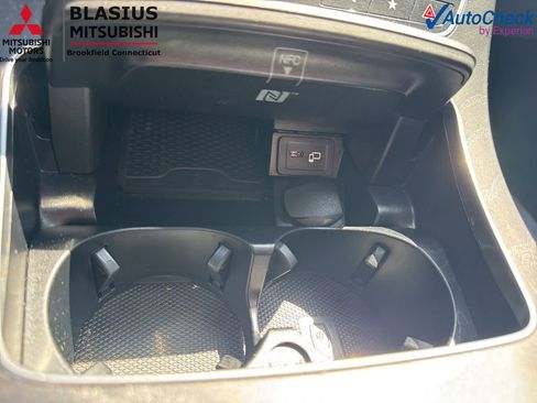 Used 2023 Mercedes-Benz E 450 4MATIC Coupe image 31