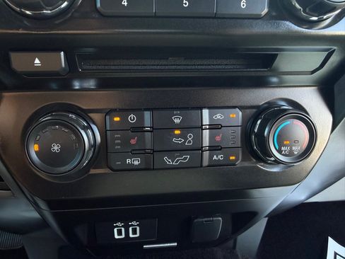 Used 2017 Ford F150 XLT w/ Equipment Group 302A Luxury AWD/4WD image 12