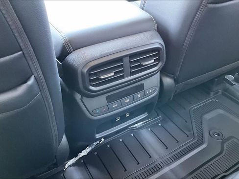 New 2026 Honda Pilot Touring image 18