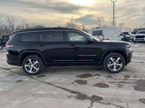 New 2026 Jeep Grand Cherokee L Limited image 2