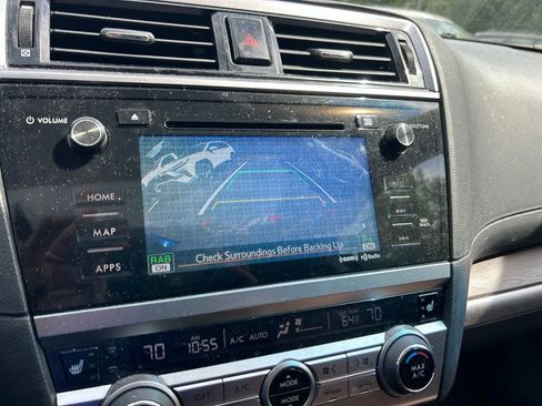 Used 2017 Subaru Outback 3.6R Touring AWD/4WD image 19