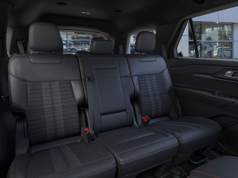 New 2026 Ford Explorer ST-Line w/ ST-Line Street Pack AWD/4WD image 11