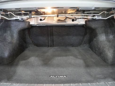 Used 2023 Nissan Altima 2.5 SV image 23