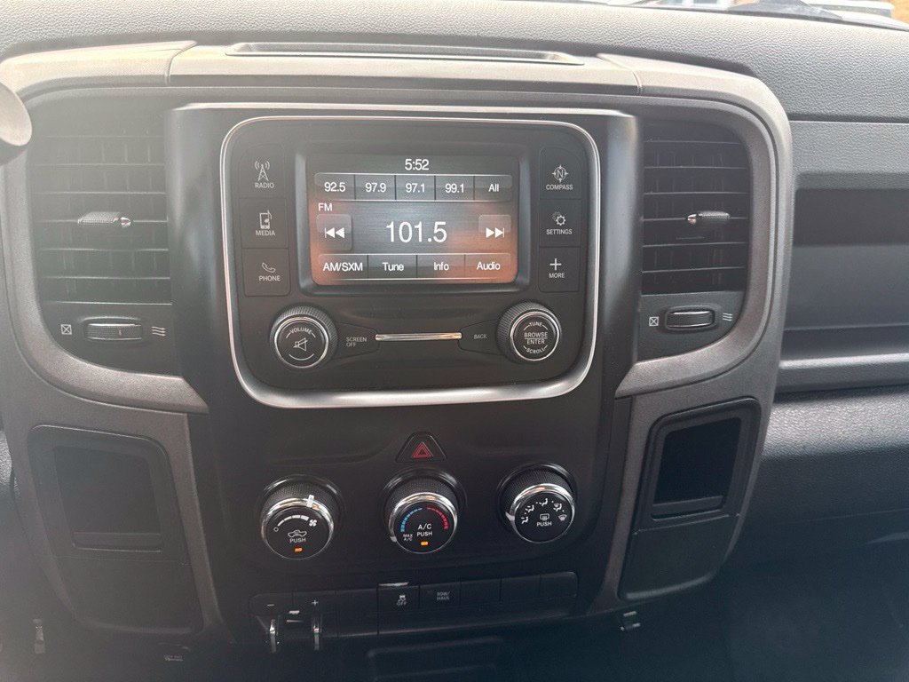 Used 2014 RAM 3500 Tradesman w/ Chrome Appearance Group AWD/4WD image 15