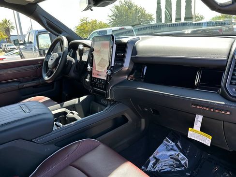 New 2026 RAM 2500 Limited AWD/4WD image 12