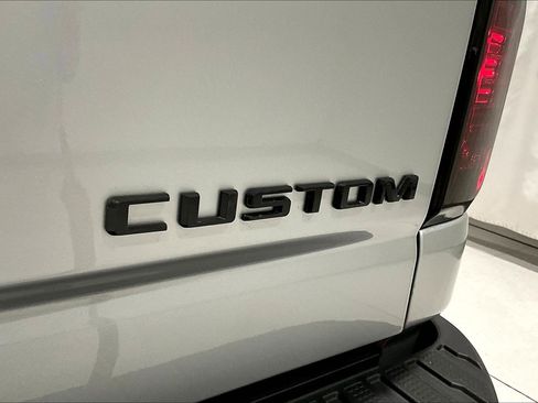 Used 2023 Chevrolet Silverado 2500 W/T image 25