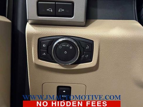 Used 2017 Ford F250 Lariat w/ Chrome Package image 34