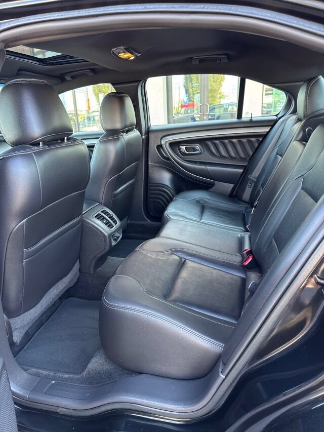 Used 2015 Ford Taurus SEL w/ Equipment Group 201A AWD/4WD image 11