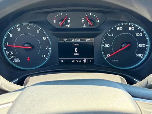 Used 2023 Chevrolet Equinox LS FWD image 12