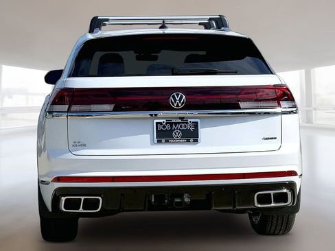 New 2026 Volkswagen Atlas Cross Sport SEL Premium R-Line AWD/4WD image 4