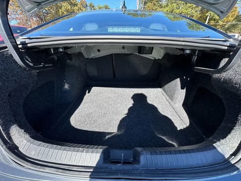 Used 2025 Volkswagen Jetta SE image 17