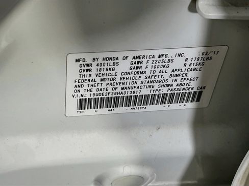 Used 2017 Acura ILX FWD image 30