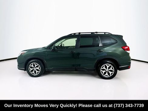 Used 2022 Subaru Forester Premium AWD/4WD image 4