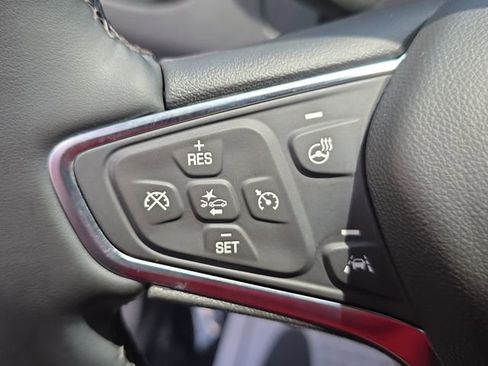 Used 2024 Chevrolet Equinox Premier AWD/4WD image 18