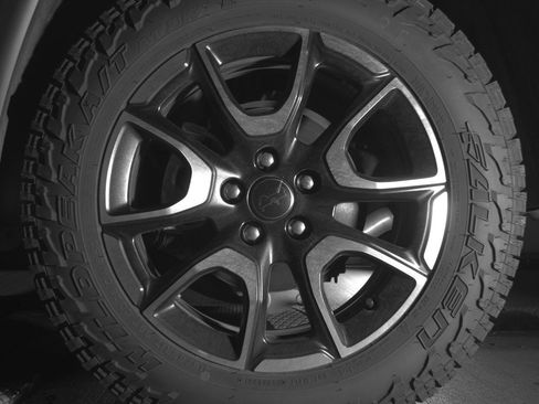 Used 2025 Jeep Compass Trailhawk AWD/4WD image 14
