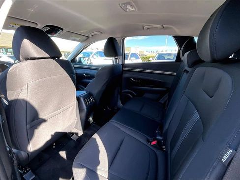 Certified 2024 Hyundai Tucson SEL FWD image 17