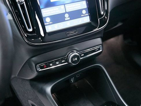 Certified 2023 Volvo C40 P8 Recharge Ultimate AWD/4WD image 16