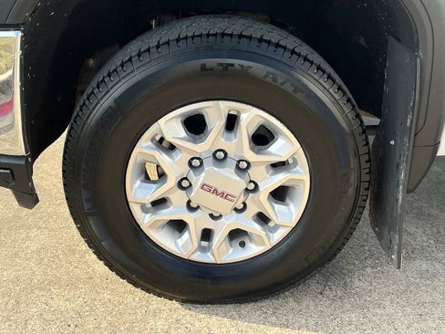 Used 2022 GMC Sierra 3500 SLT image 25