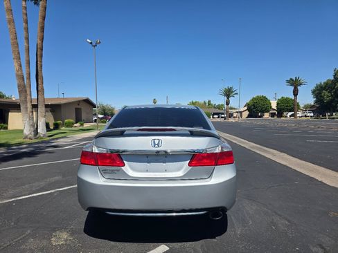 Used 2013 Honda Accord LX image 9