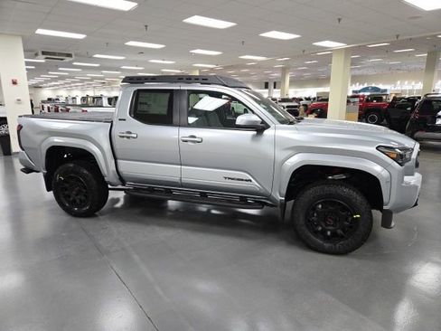New 2026 Toyota Tacoma SR5 AWD/4WD image 6