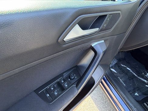Used 2021 Volkswagen Tiguan S FWD image 15