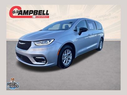 Used 2024 Chrysler Pacifica Touring-L