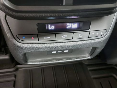 Used 2024 Honda Pilot EX-L image 29