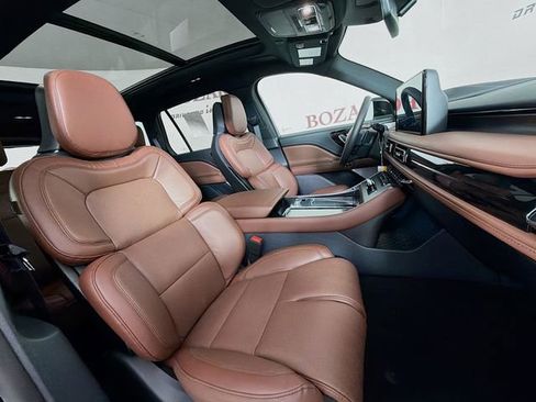 New 2026 Lincoln Aviator Reserve w/ Luxury Package image 32