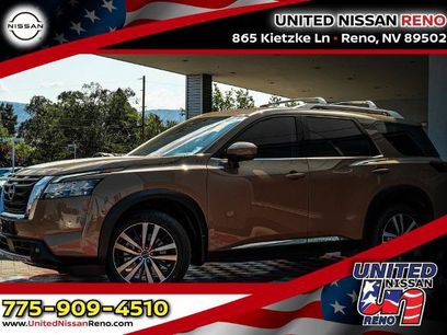 Certified 2024 Nissan Pathfinder Platinum w/ Lighting Package (N92)