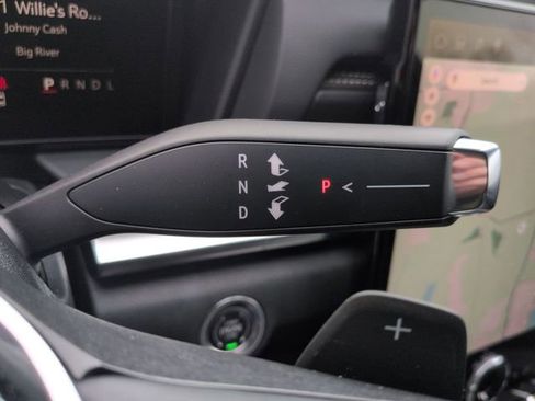 Used 2025 GMC Terrain Elevation image 16