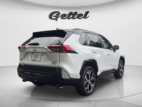 Used 2025 Toyota RAV4 XSE AWD/4WD image 5