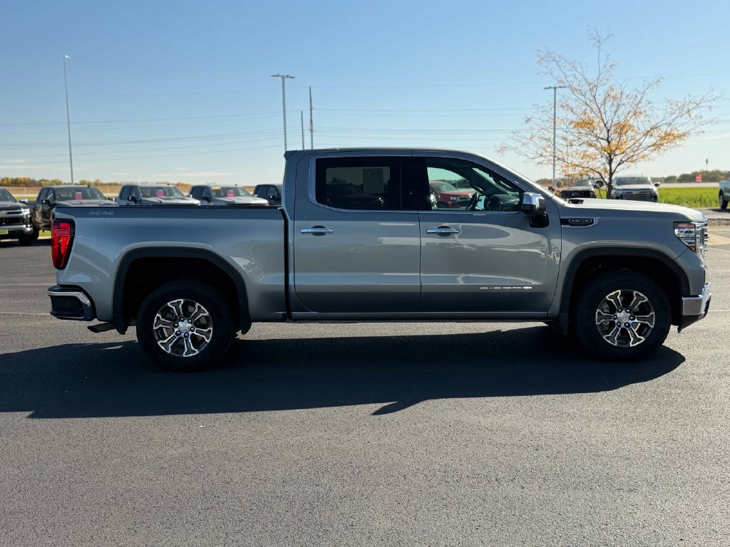 Used 2025 GMC Sierra 1500 SLT AWD/4WD image 6