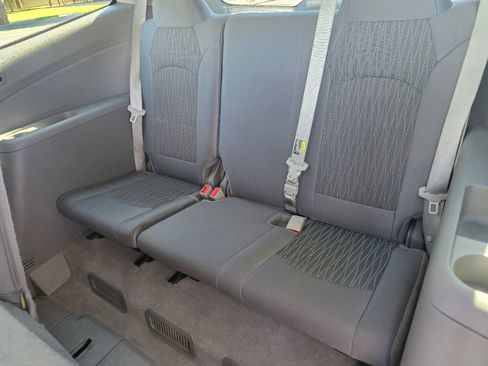 Used 2017 Chevrolet Traverse LT FWD image 16