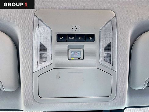 Used 2020 Toyota RAV4 LE AWD/4WD image 34