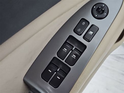 Used 2013 Kia Optima LX w/ Hybrid Convenience Pkg image 17