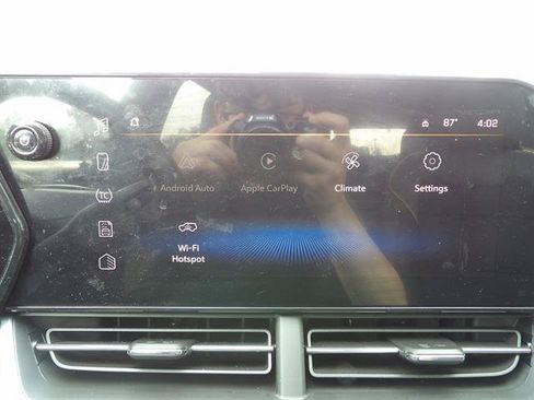 Used 2024 Chevrolet Trax ACTIV w/ Sunroof Package FWD image 23
