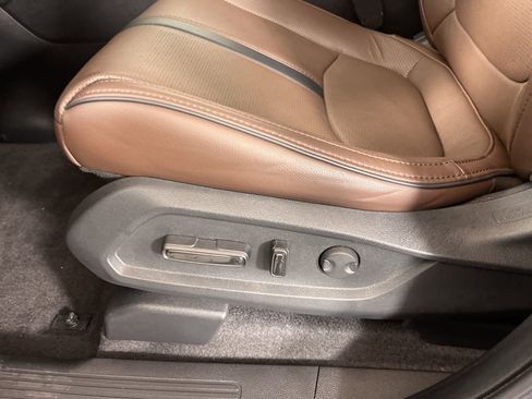 Certified 2023 Honda Pilot Elite image 24