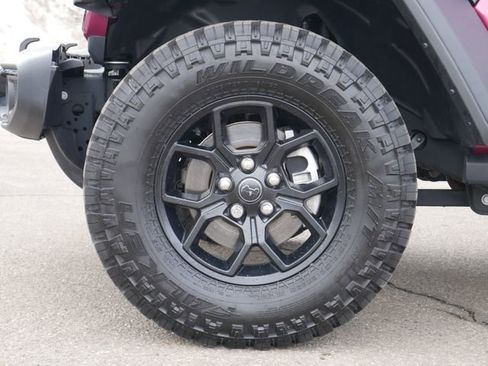 Used 2024 Jeep Wrangler Willys image 10