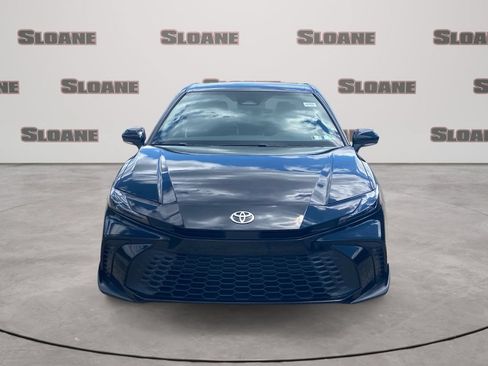 Used 2025 Toyota Camry SE w/ Convenience Package FWD image 8