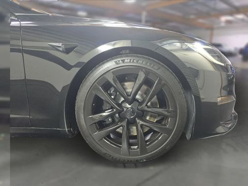 Used 2022 Tesla Model S AWD/4WD image 17