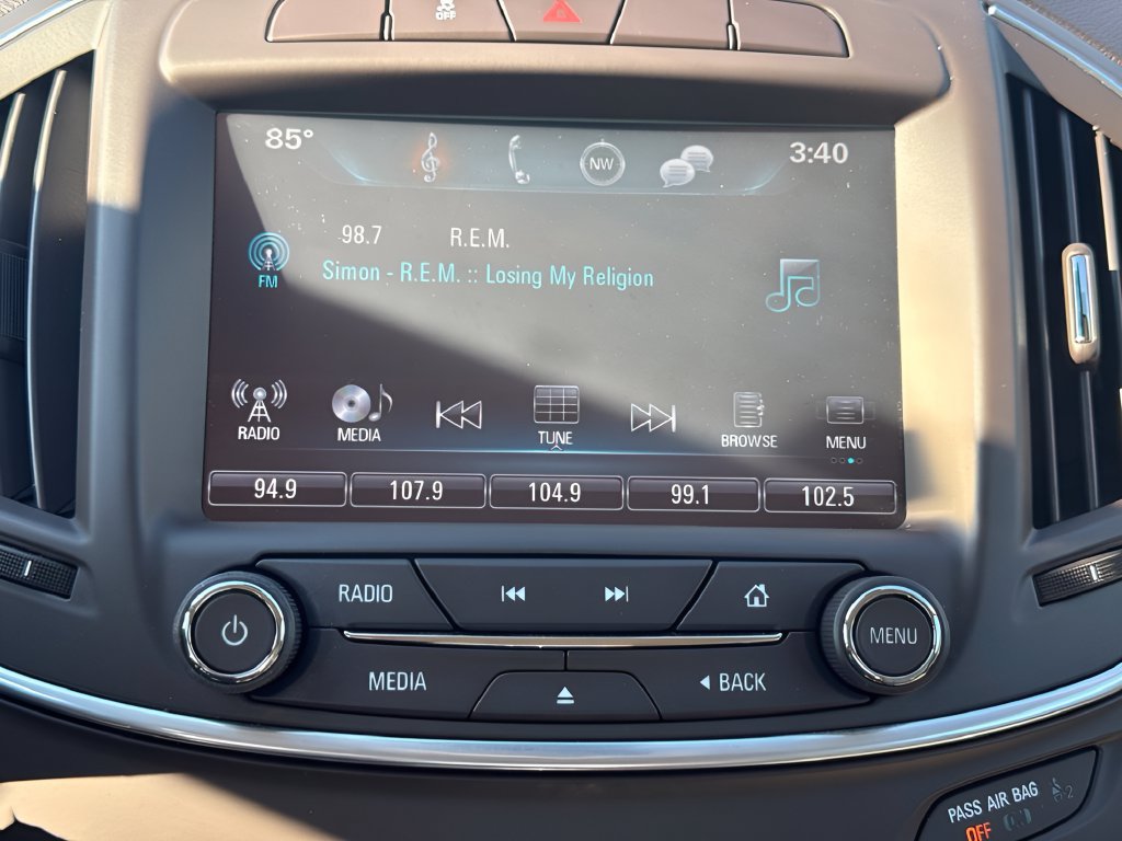 Used 2017 Buick Regal Sport Touring FWD image 16