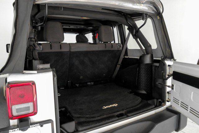 Used 2017 Jeep Wrangler Unlimited Sport AWD/4WD image 51